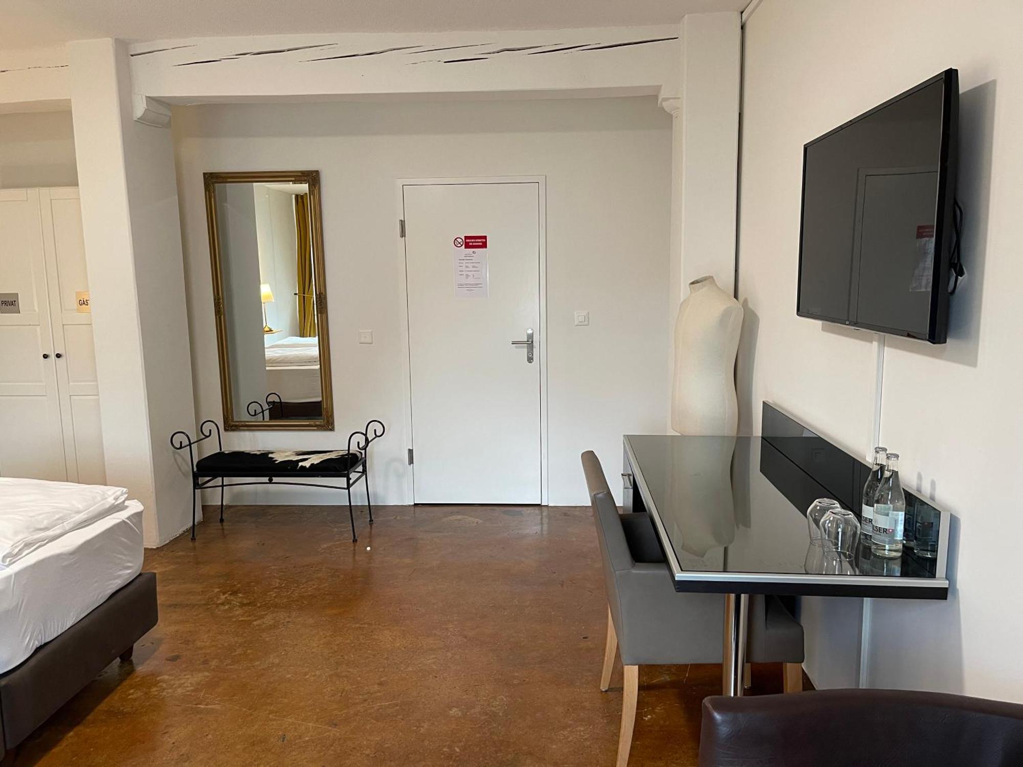 Hotel Swiss Bellevue Aathal Seegraben 外观 照片